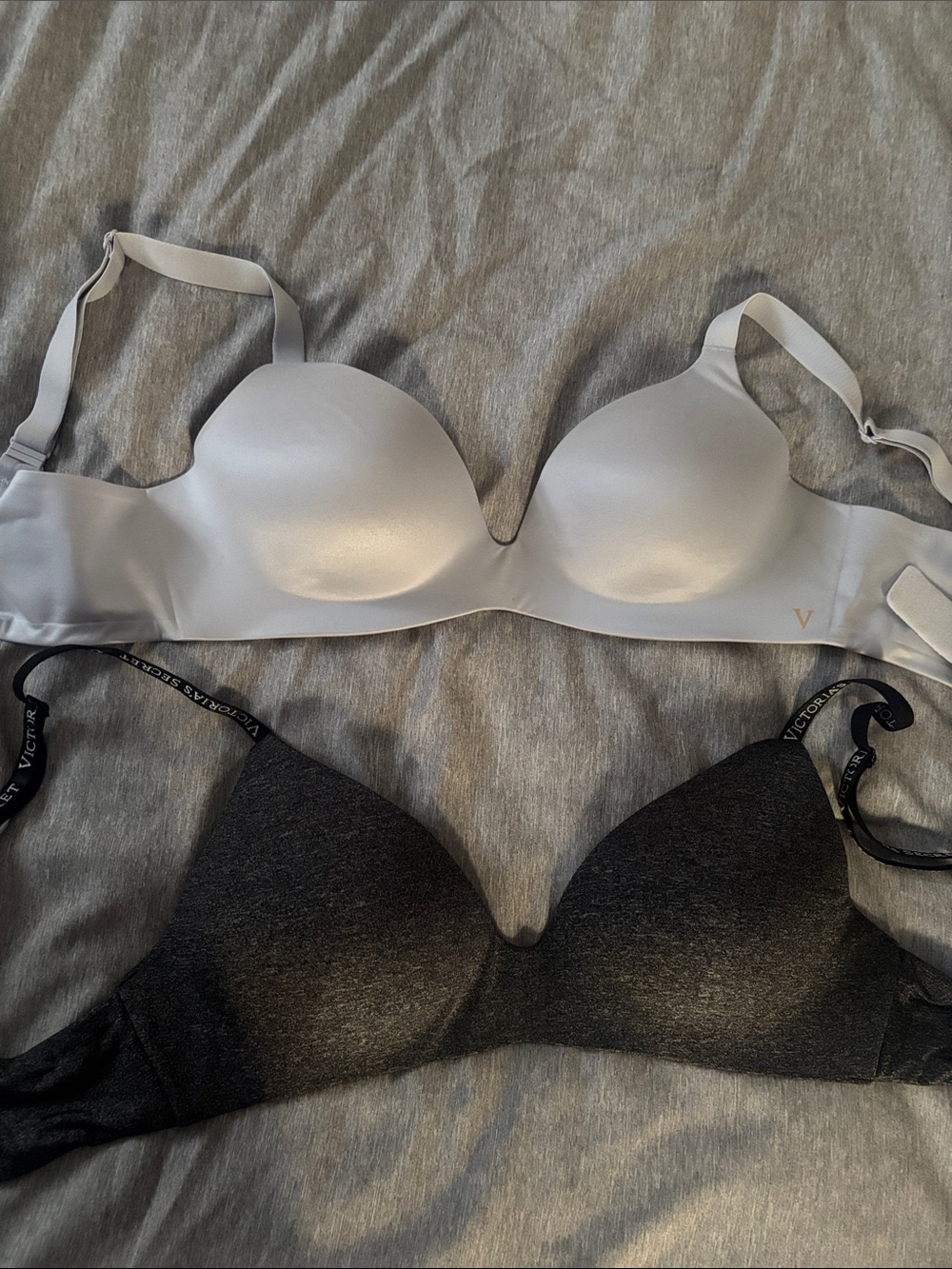 Victoria's Secret Light Gray and Dark Gray Seamless T-Shirt Bras